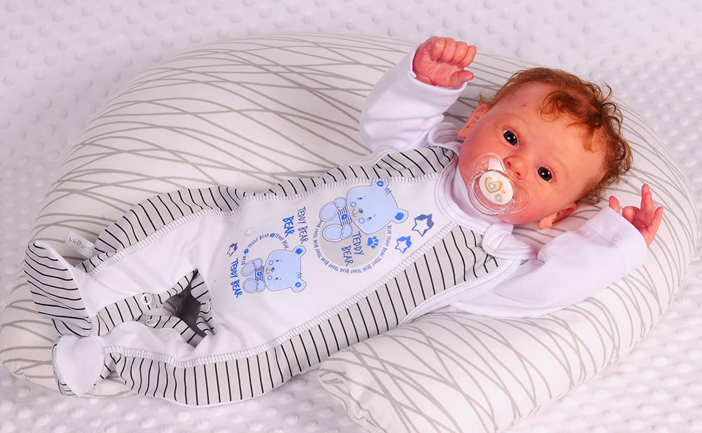 Strampler Mütze und Langarmshirt Baby Anzug 3-teilig in weiß gestreift