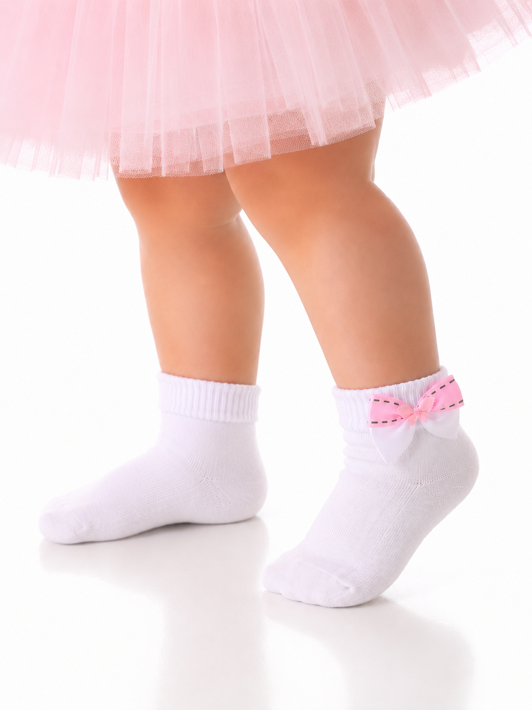 Socken mit Schleifen in Weiß für Babys und Kinder festlich für Taufe