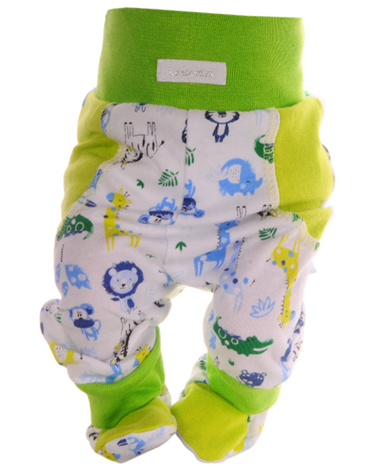 Baby Hose mit Füßchen in Grün mit Safari-Tier-Muster