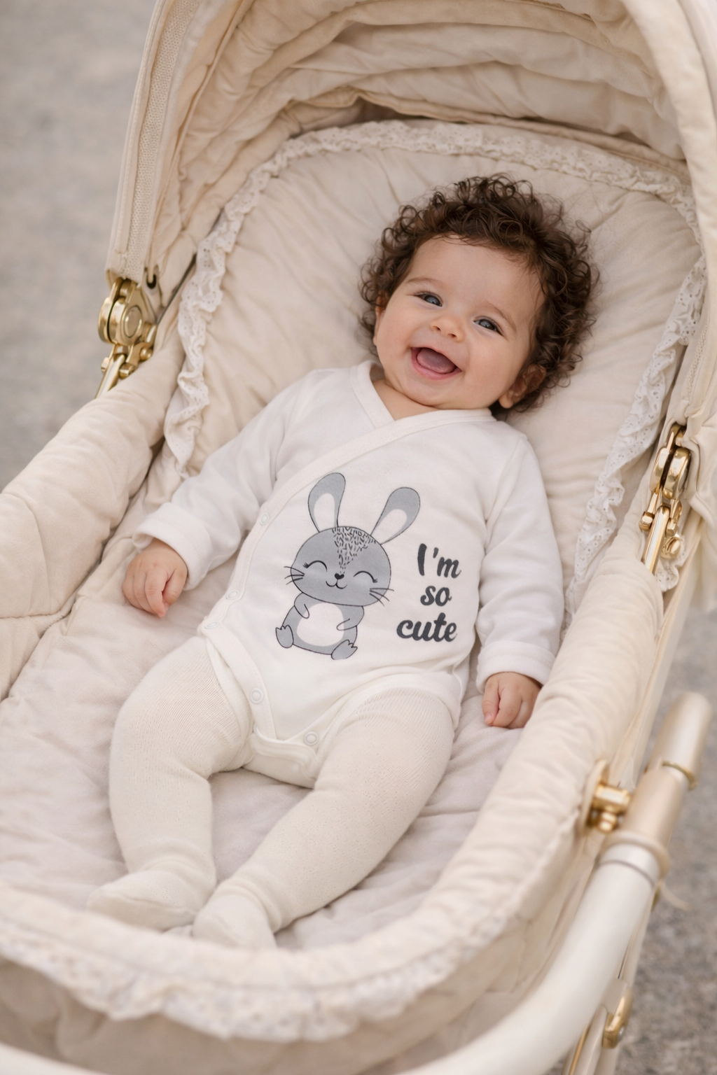 Erstlingsausstattung Paket 21 Tlg in Creme für Mädchen