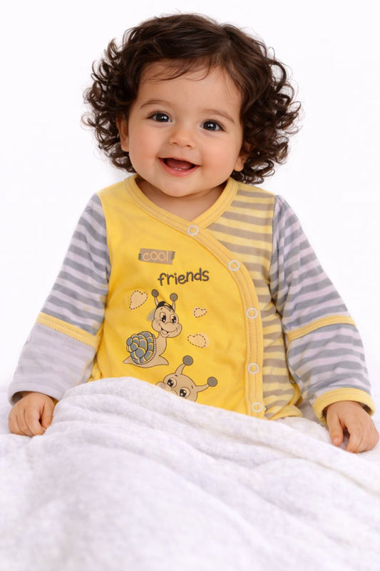 Baby Body mit Kratzschutz Wickelbody in Gelb mit Schnecken